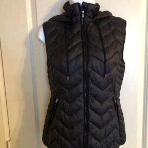Fabulous Puffer Hoodie Vest